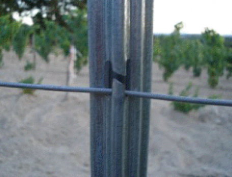 poste_metalico_ranhura